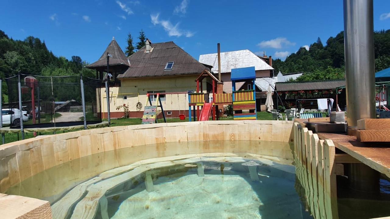 Casa Petruta Dambovicioara Hotel Podu Dimbovitei Ngoại thất bức ảnh
